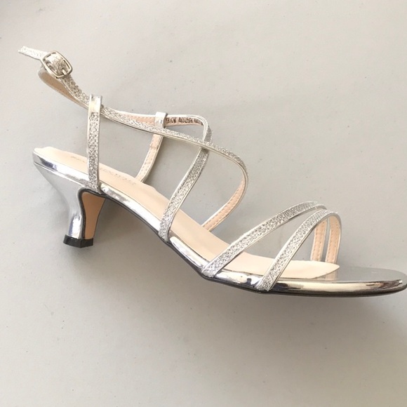 Touch Ups by Benjamin Walk. Maisie Sandal. - Picture 2 of 5